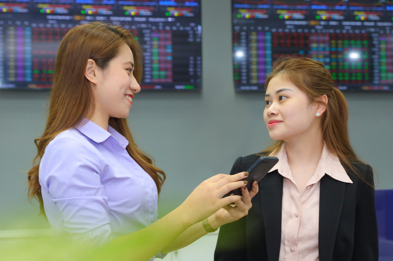 Thị trường chứng khoán vừa có một tuần giao dịch sôi động nhất kể từ đầu năm