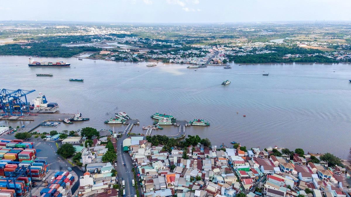 Nhơn Trạch cách TP Thủ Đức (TP.HCM) chỉ một con sông, một khi TP Thủ Đức được nâng tầm thì chắc chắn hạ tầng xung quanh khu vực này cũng sẽ được đồng bộ &nbsp;