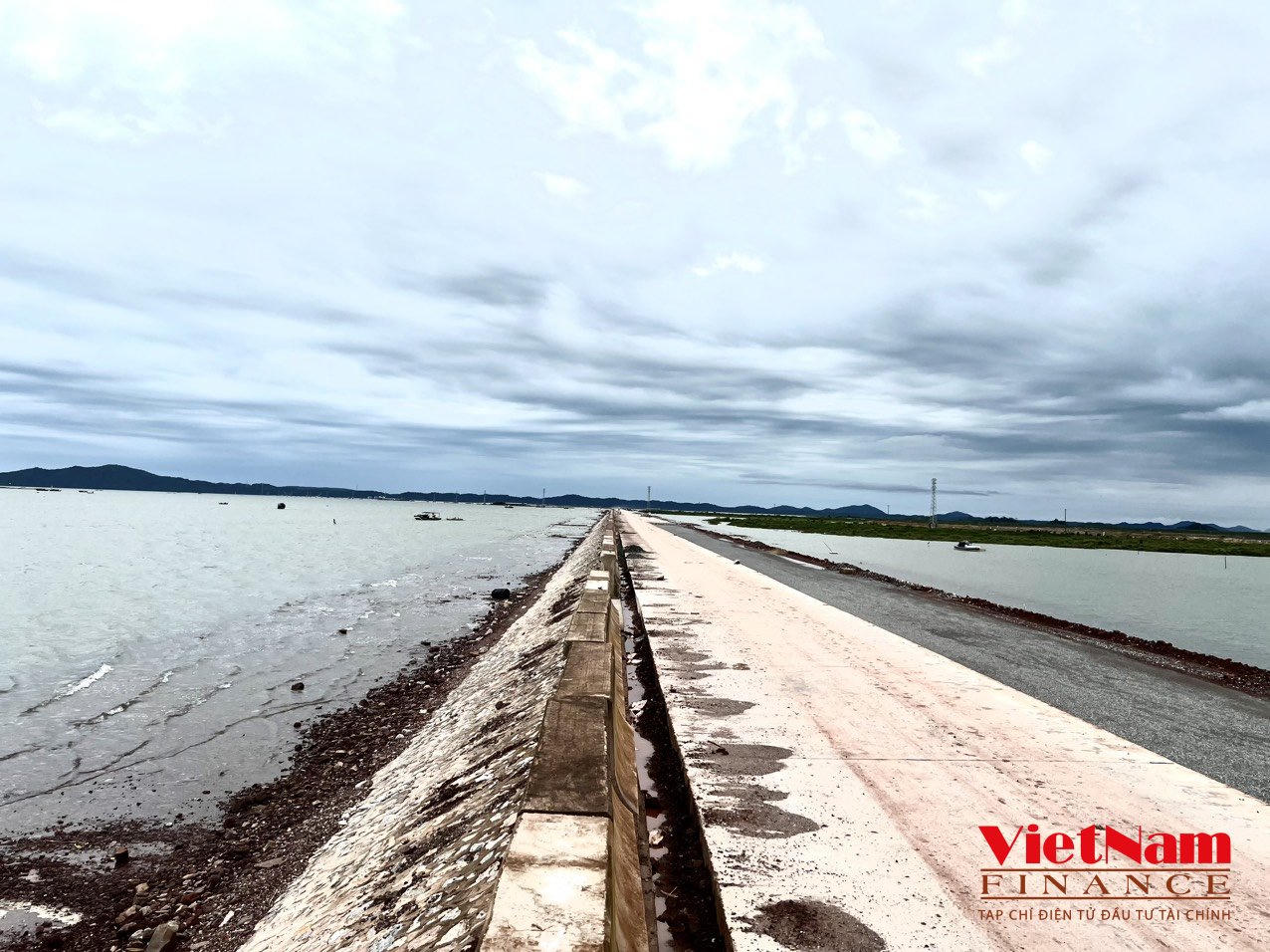 Dính nhiều vi phạm tại dự án đường vượt biển 520 tỷ, Chủ tịch TP.Móng Cái bị kỷ luật