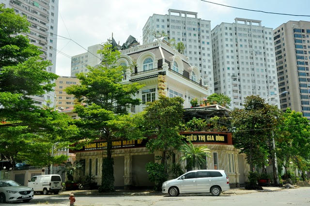 Nhiều biệt thự “phá cách” làm "méo" khu đô thị mới