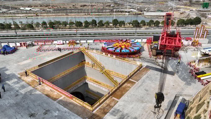 Năm 2018, Chính phủ Trung Quốc đã thông qua dự án xây dựng tuyến tàu cao tốc dưới biển đầu tiên của nước này