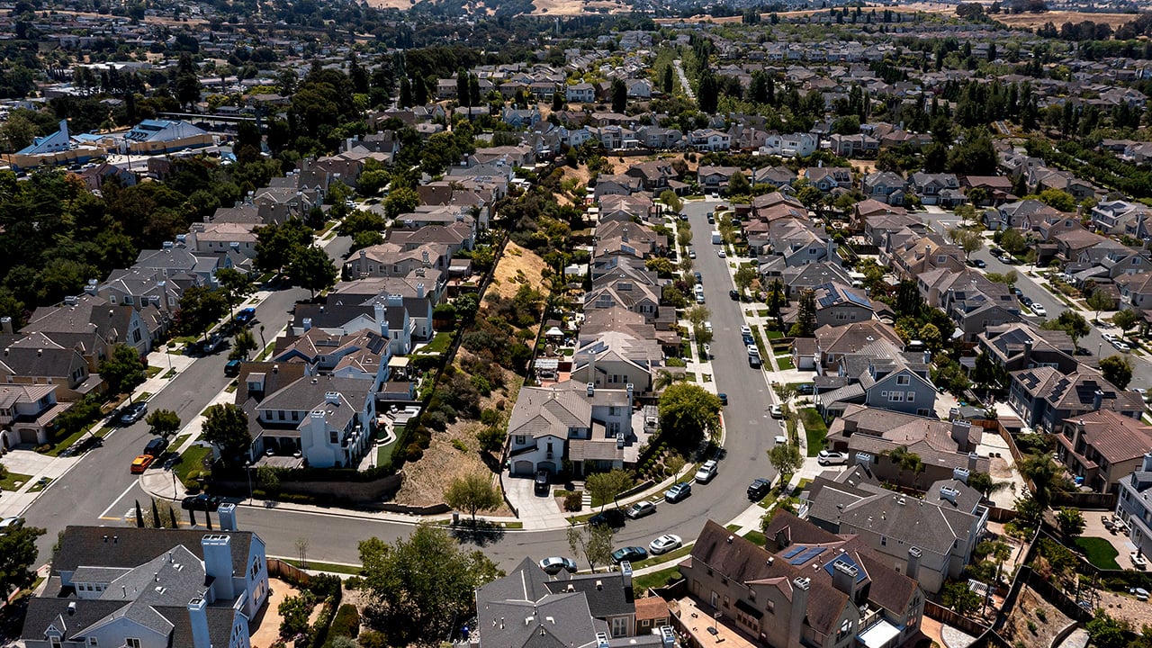 Người mua Trung Quốc đã chi 13,7 tỷ USD trong tổng số 56 tỷ USD mà người nước ngoài bỏ ra để mua nhà tại Mỹ, trong giai đoạn từ tháng 4/2024 đến tháng 3/2025.