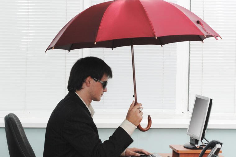 Đừng coi thường, những vật trang trí này sẽ làm rối tung đời bạn