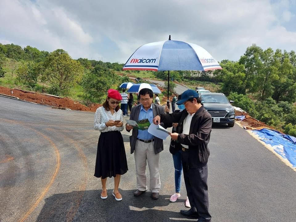 Khách hàng tham quan khu biệt thự Melinh Garden Hill &nbsp;