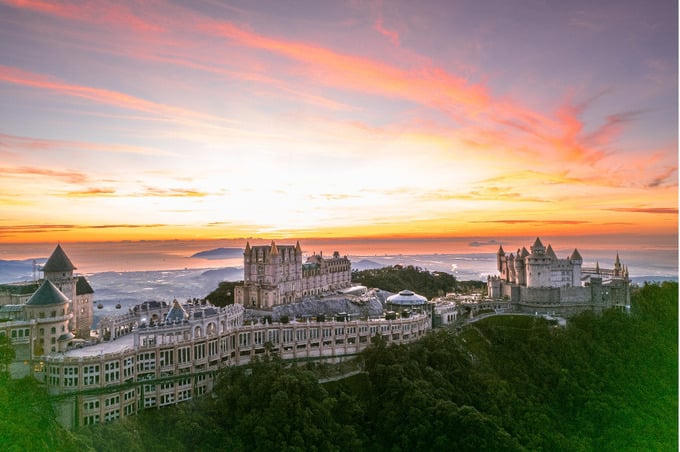 Quần thể Khu du lịch sinh thái và đô thị Bà Nà - Suối Mơ sẽ có hơn 7000 phòng khách sạn phục vụ khách lưu trú.