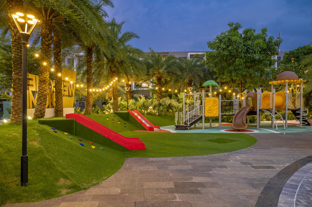 Cư dân The Standard nhận bàn giao sổ hồng