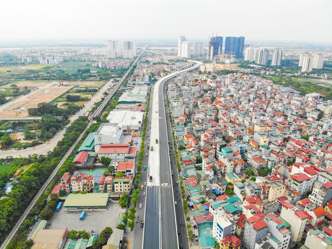 Tuyến đường Vành đai 3, bao gồm đoạn từ nút giao Mai Dịch đến cầu Thăng Long có vai trò đặc biệt quan trọng. Ảnh: Báo Dân trí &nbsp;