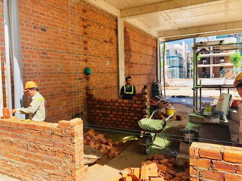 Khach lo so phan phap ly&nbsp;hop dong&nbsp;The Arena Cam Ranh