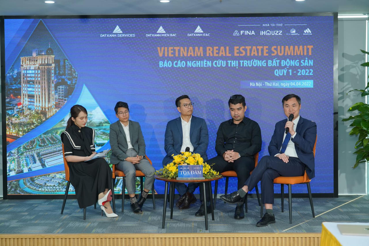 Các chuyên gia của Dat Xanh Services chia sẻ về tình hình thị trường bất động sản quý I/2022. &nbsp;