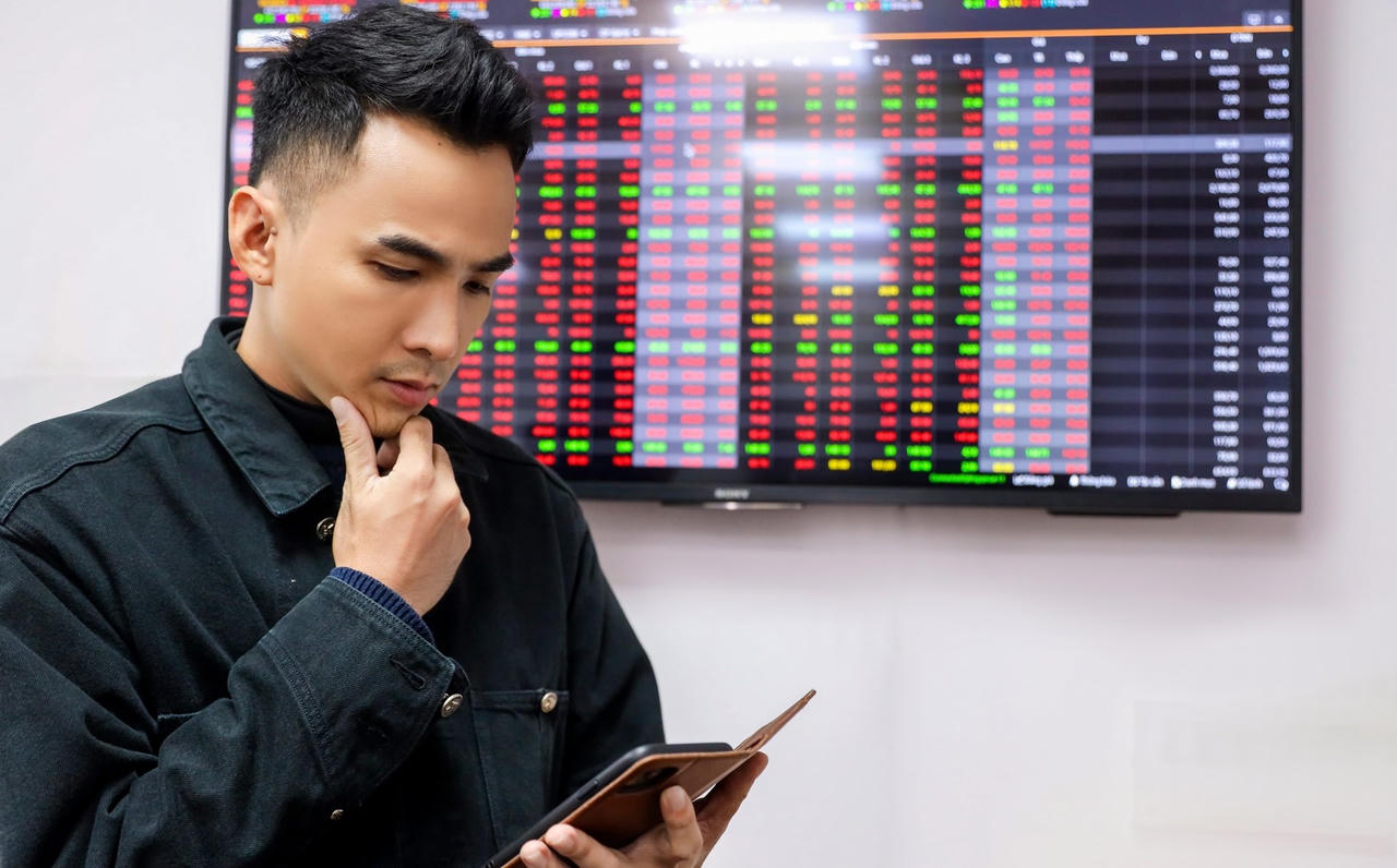 Public Bank Việt Nam mua 1 công ty chứng khoán chìm trong thua lỗ