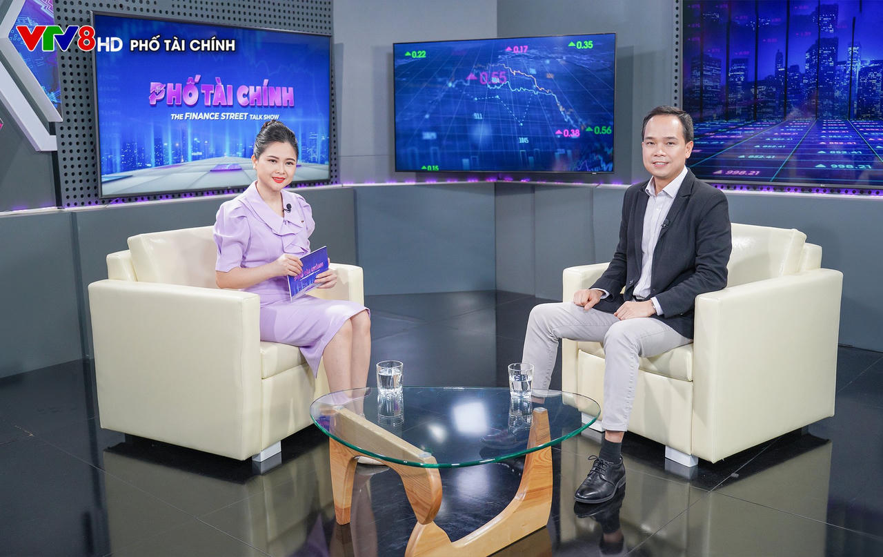 Ông Trần Thăng Long tại Talkshow Phố Tài chính &nbsp;
