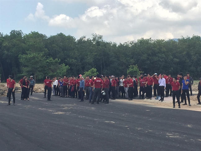 Cuong che hang loat du an ‘ma’, bat giu nhieu nguoi mac dong phuc mang dong chu Tap doan dia oc Alibaba