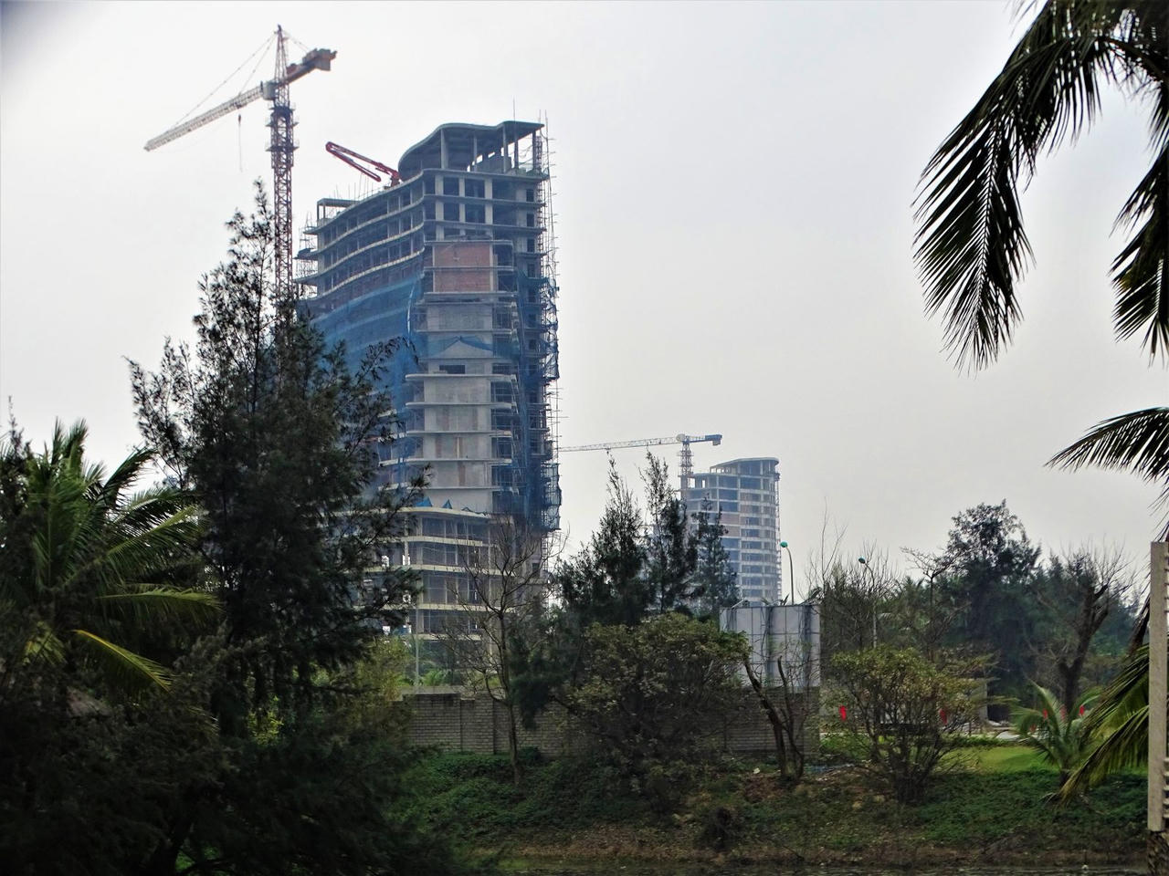 Một số dự án lớn chậm tiến độ ảnh hưởng việc phát triển quỹ đất và thu tiền sử dụng đất ở Quảng Bình. Ảnh: Đình Huân &nbsp;