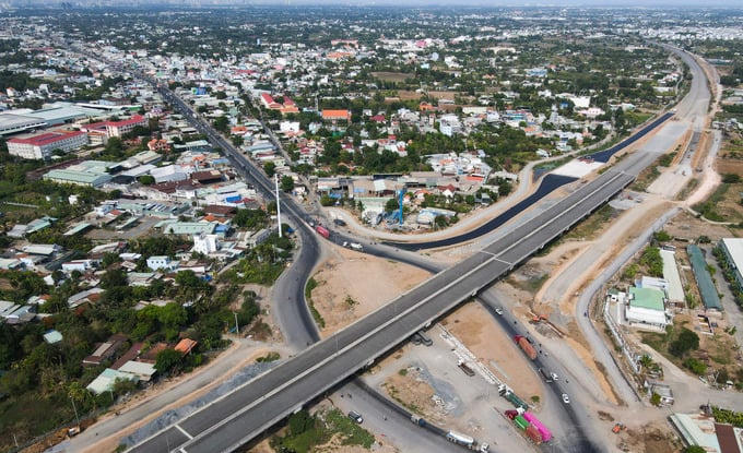 Tuyến cao tốc Bến Lức - Long Thành là dự án trọng điểm quốc gia. Ảnh: Internet
