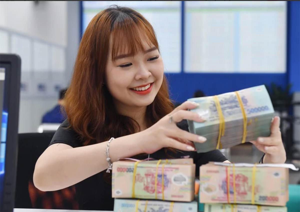 Vào chiến dịch tăng vốn, ngân hàng đua nhau hút trăm nghìn tỷ