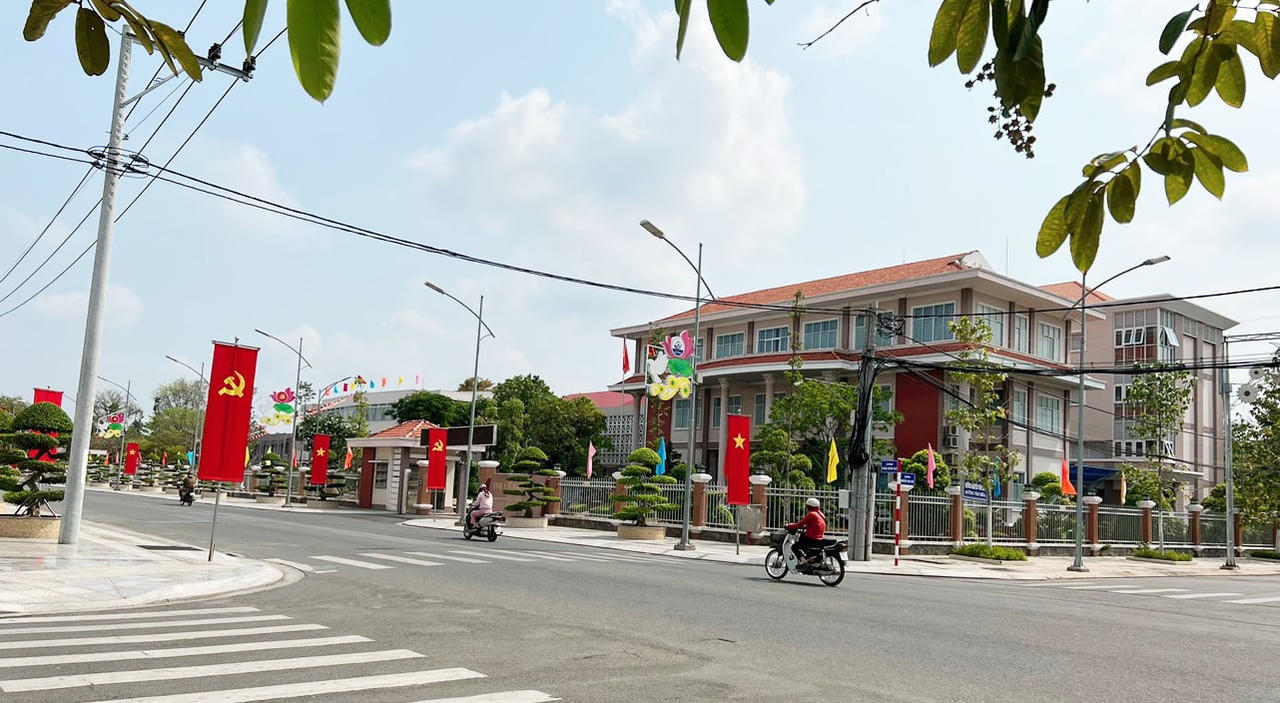 Thành phố trẻ nhất miền Tây diện tích nhỏ hơn cả một phường, từng được gọi là 'làng Thành phố'