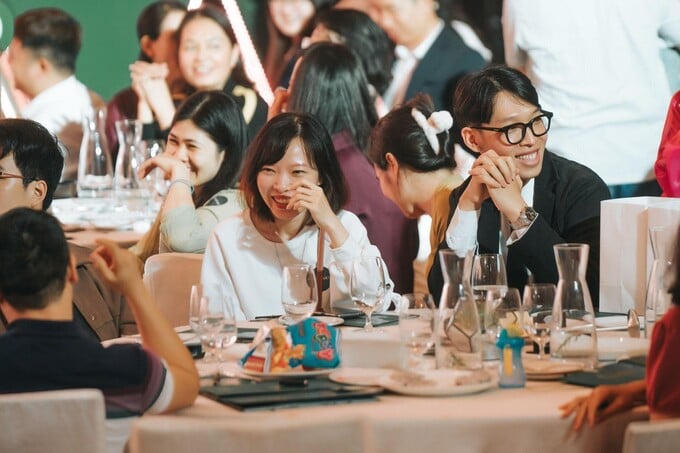 Ảnh: Những khoảnh khắc của khách hàng tại sự kiện trải nghiệm dự án LUMIÈRE Evergreen - The Aura “Sống là nhiều hơn thế” &nbsp;