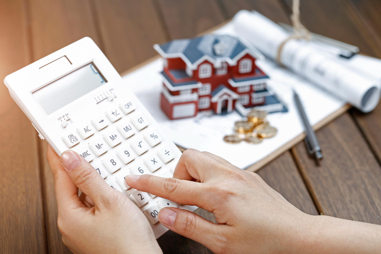 Giá đất bị "thổi" quá cao sau các phiên đấu giá khiến người có nhu cầu thực không mua được
