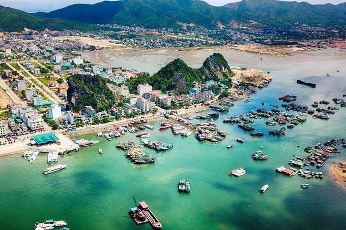 Huyện đảo sở hữu sân bay tư nhân đầu tiên của Việt Nam nỗ lực trở thành thành phố thứ 7 chỉ trong 6 năm
