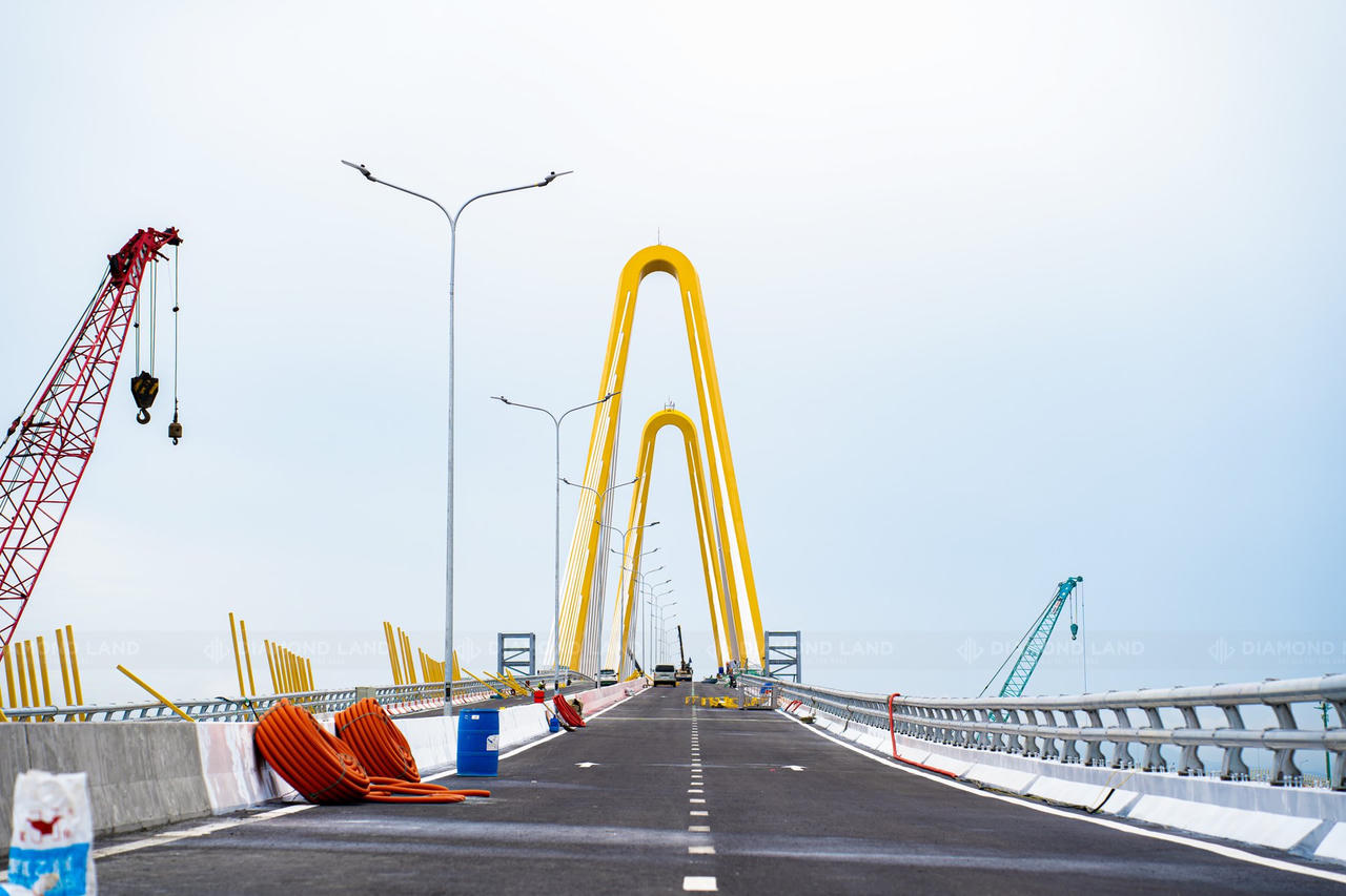 Cận cảnh cây cầu 2.300 tỷ nối đảo Hoàng Gia của Vingoup