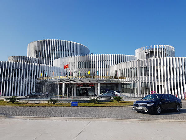 Xúc tiến thu hút nhà đầu tư lớn vào các khu công nghiệp mới 