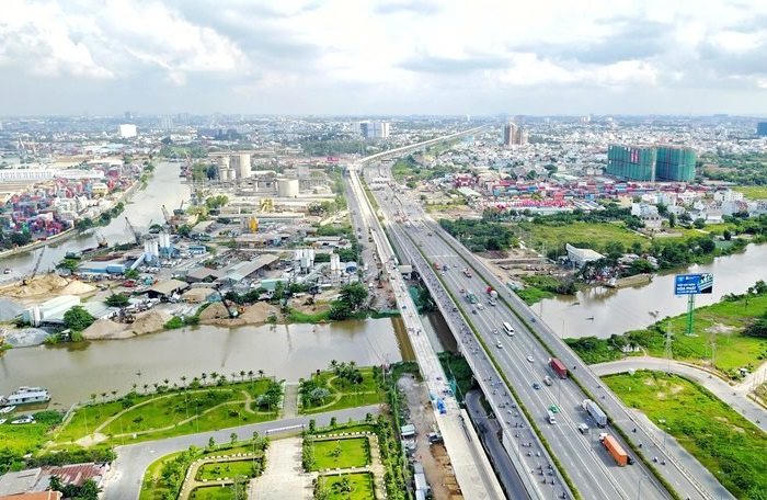 Metro ‘vươn dài': Đòn bẩy cho địa ốc vệ tinh và giãn dân đô thị