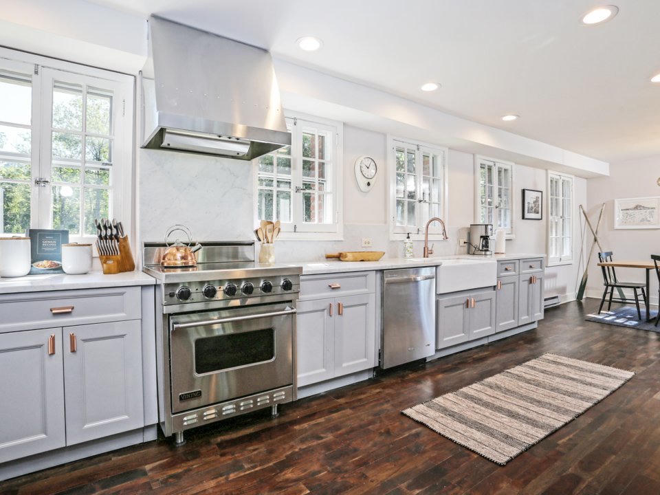 Mua cả hòn đảo kèm nhà sang chảnh giá chỉ như biệt thự