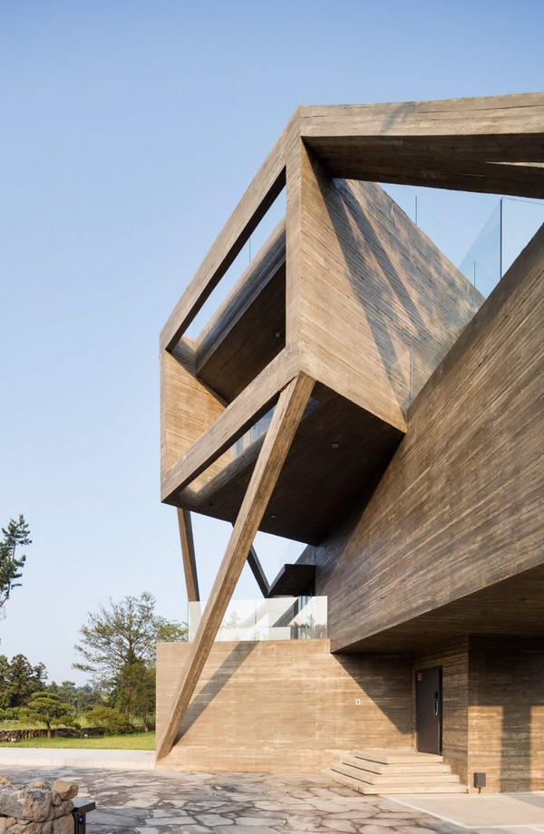 Dinh thự độc đáo hiếm thấy ở quê nhà ông Park Hang Seo