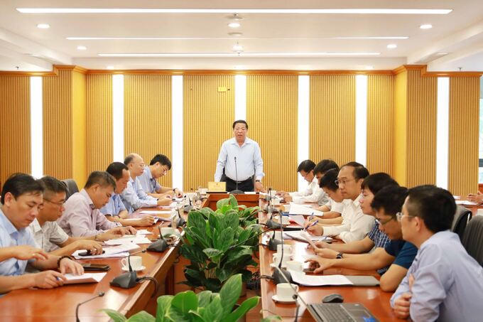 Bộ trưởng Trần Hồng Minh: Khẩn trương Rà soát toàn diện tiêu chuẩn kỹ thuật đường sắt