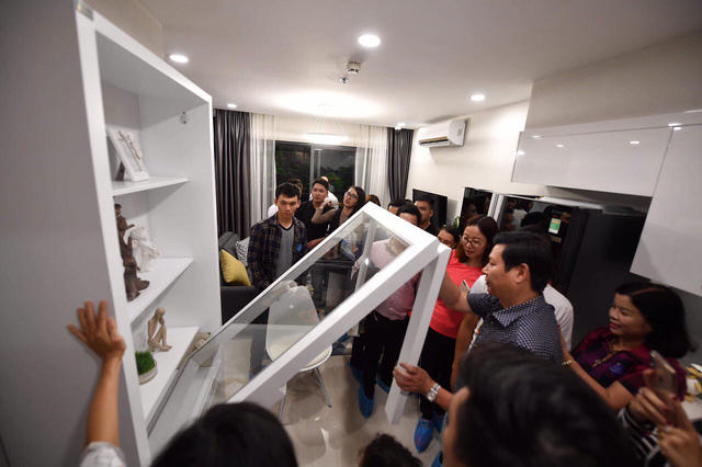 “Quá tải” lượng khách hàng đăng ký xem căn hộ mẫu dự án VinCity