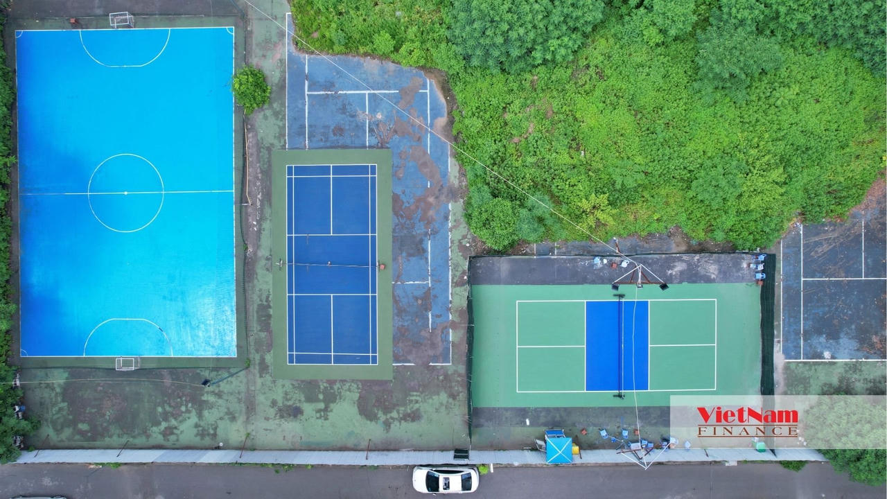 Cận cảnh 'đất vàng' Hà Nội bỏ hoang suốt hai thập kỷ, bị sử dụng sai mục đích