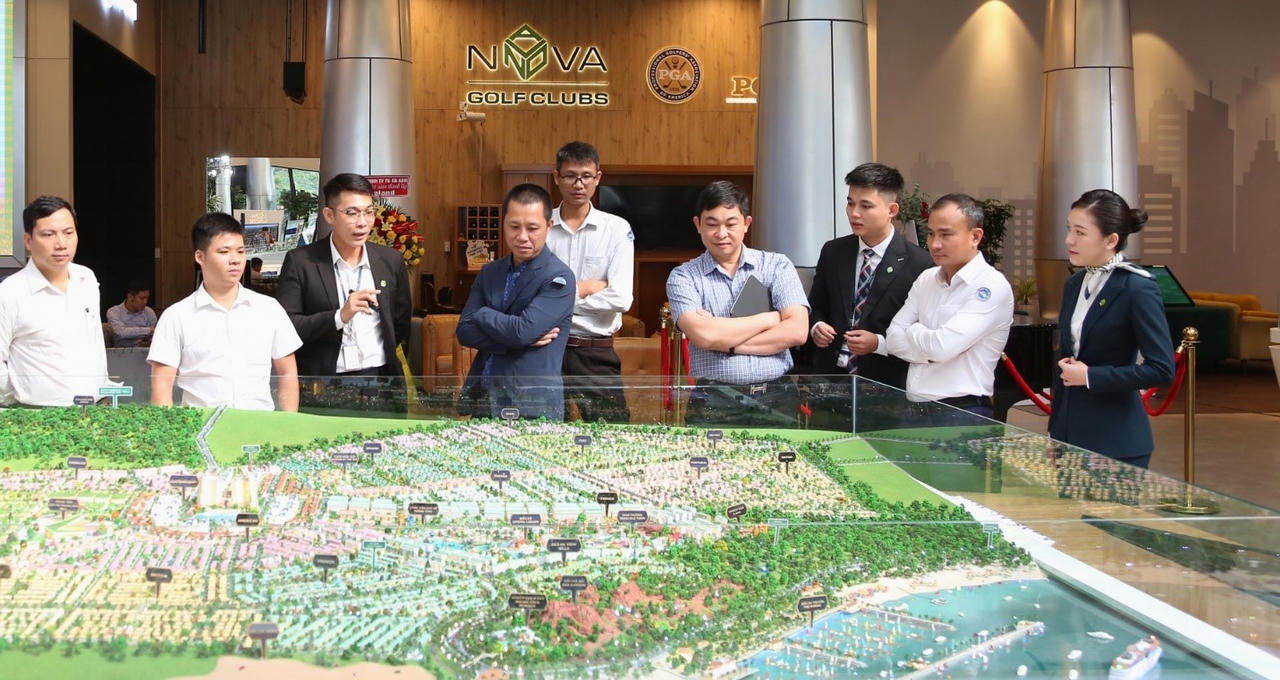 Hào hứng cùng chuỗi sự kiện chào mừng 30 năm thành lập NovaGroup tại Novaland Gallery 