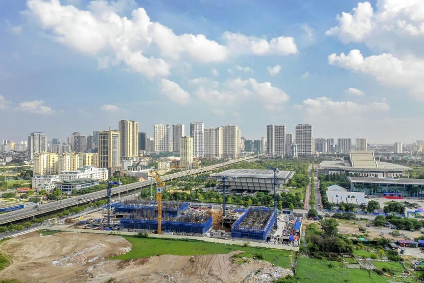 Thủ tướng yêu cầu tiếp tục quyết liệt tháo gỡ khó khăn cho thị trường bất động sản