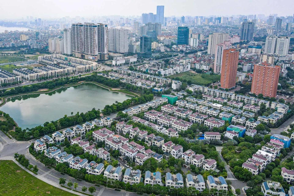 Ai đang 'ôm' đất ở khu đô thị đắt nhất Hà Nội?
