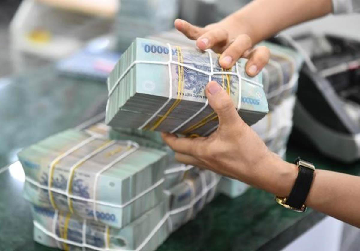 Lãi suất tăng tiền chảy về nhà băng, ngân hàng nào hút nhiều tiền gửi nhất?