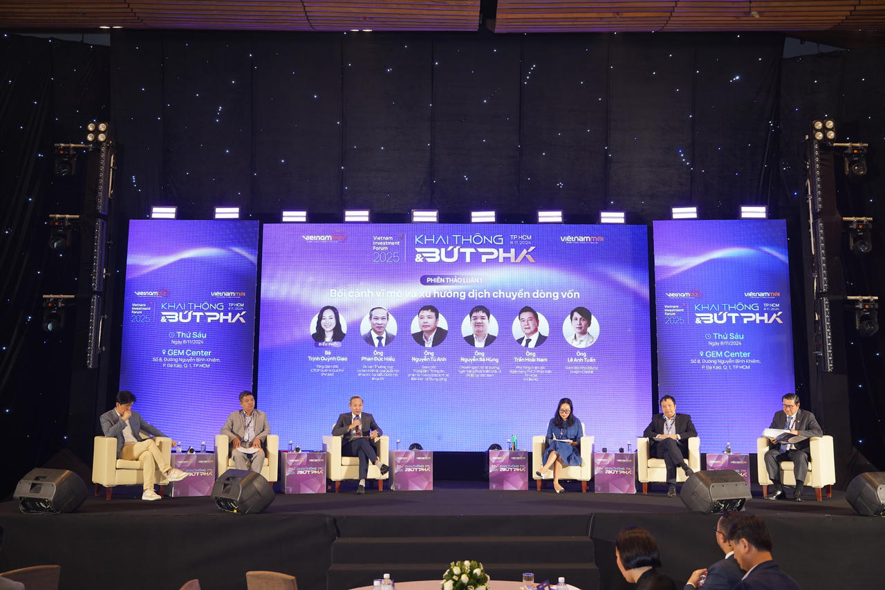 Toàn cảnh&nbsp;Diễn đàn Đầu tư Việt Nam 2025 với chủ đề "Khai thông & Bứt phá"