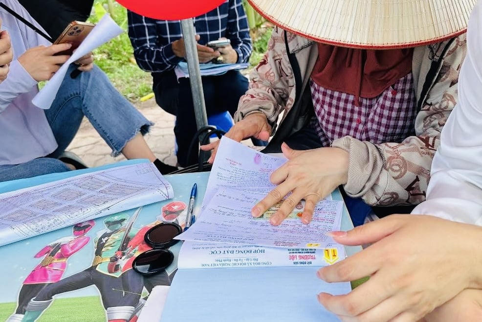 Ký kết hợp đồng đặt cọc diễn ra bất cứ nơi nào