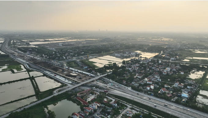 Cận cảnh không khí thi công ngày đêm của dự án Sun Group tại Hà Nam