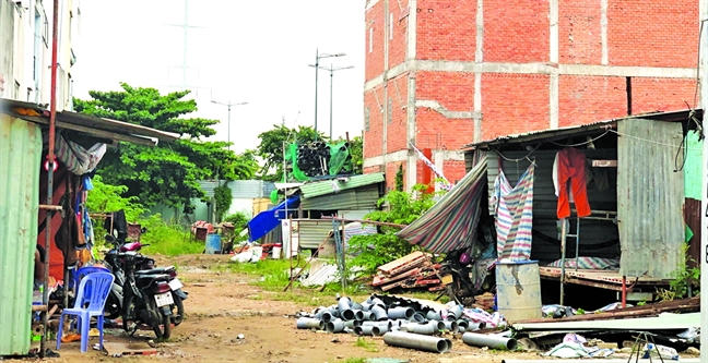 Hang tram du an bat dong san o TP.HCM can ke cai chet
