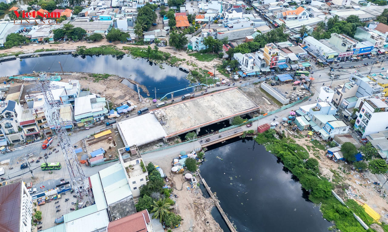 Cầu Bà Hom (quận Bình Tân) &nbsp;