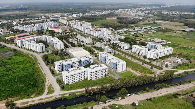 Từ nay đến năm 2030, TP.HCM lần lượt chuyển 5 huyện Cần Giờ, Củ Chi, Bình Chánh, Hóc Môn và Nhà Bè thành quận hoặc thành phố. &nbsp;