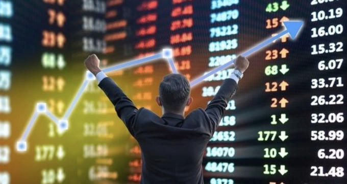 Cổ phiếu nhỏ bứt tốc, VN-Index tăng 4,28 điểm