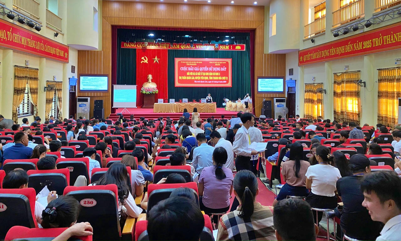 Không nghỉ lễ 2/9, 1.000 hồ sơ cạnh tranh đấu giá 93 lô đất