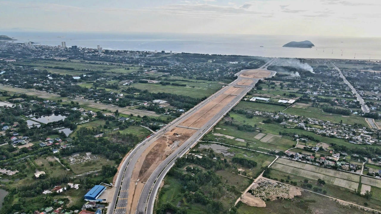 Không gian đô thị được được chia thành 5 phân khu chức năng riêng như thương mại, đào tạo, không gian xanh, du lịch, giải trí...