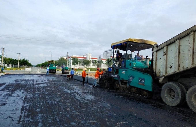 Việc đầu tư và nâng cấp tuyến đường sẽ thúc đẩy phát triển kinh tế - xã hội. Ảnh minh họa