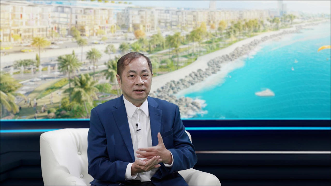 &nbsp;Chuyên gia kinh tế Đinh Thế Hiển.