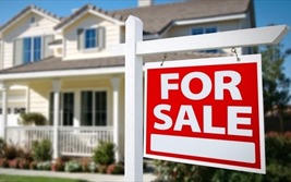 Ngân hàng ồ ạt bán nợ xấu bất động sản: Cảnh báo dấu hiệu bất thường