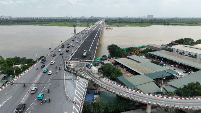 Toàn cảnh cầu Vĩnh Tuy giai đoạn 2 chuẩn bị thông xe