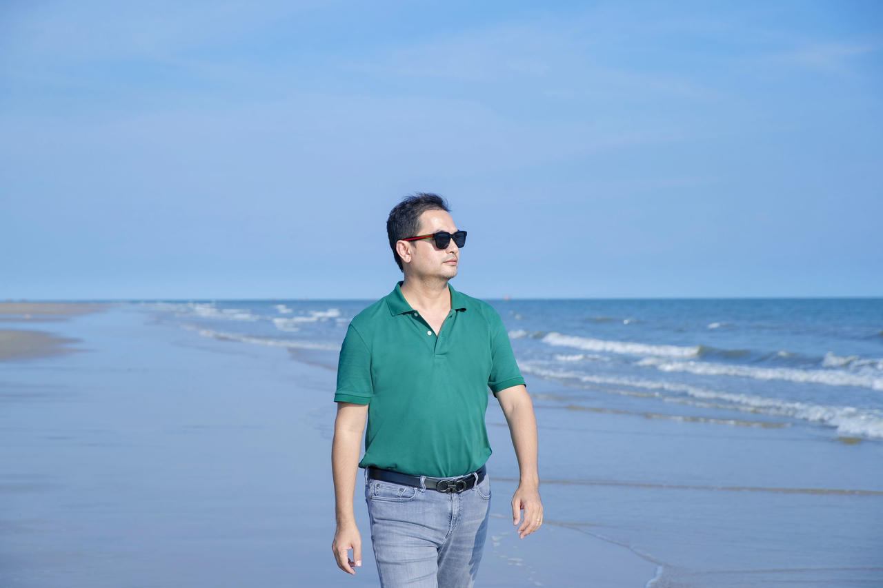 Đức Tiến đến tận nơi xem bờ biển tại phân kỳ Long Island &nbsp;