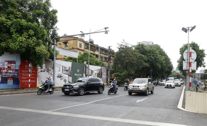 Hà Nội: Tháo rào chắn phố Kim Mã sau gần 3 năm phục vụ thi công ga ngầm đường sắt đô thị